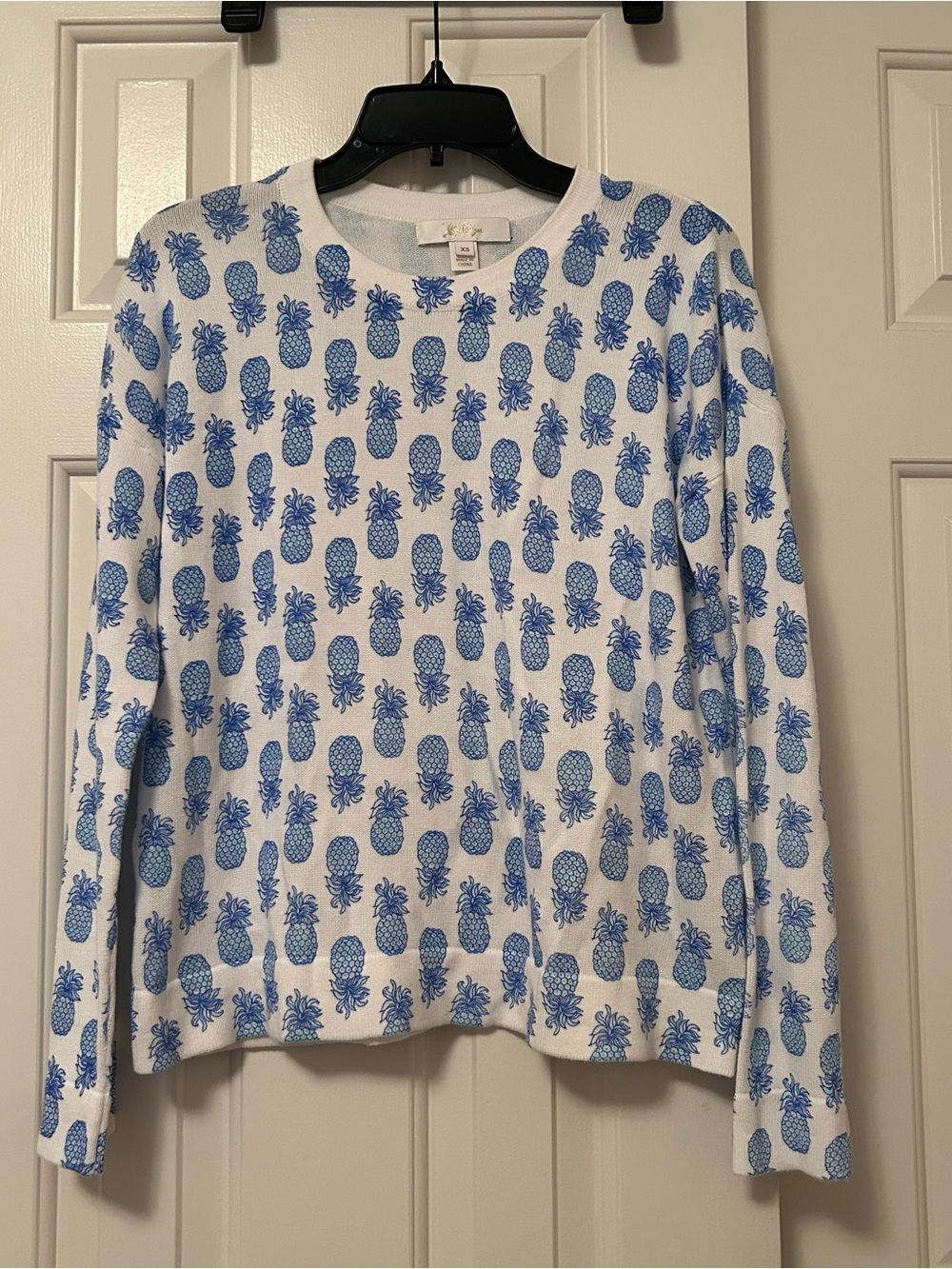 Lilly Pulitzer Tensley Crewneck Sweater Blue Slice Of Sunshine Pineapple Size XS